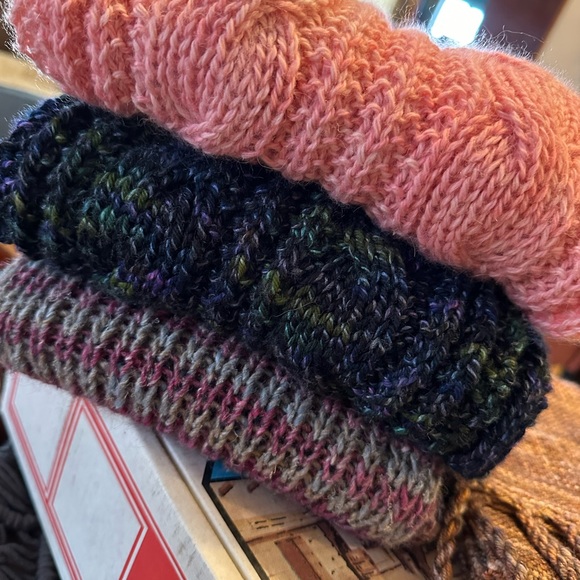 Scarves Lot of Seven - Picture 4 of 4